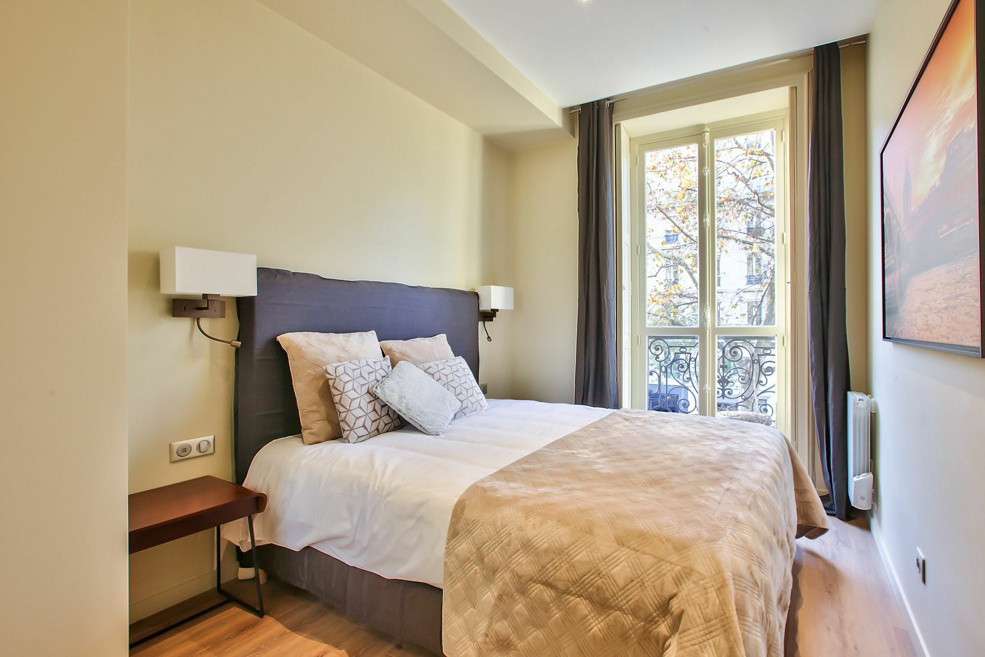 60 - Luxury Parisian Sebastopol 2dg Paris