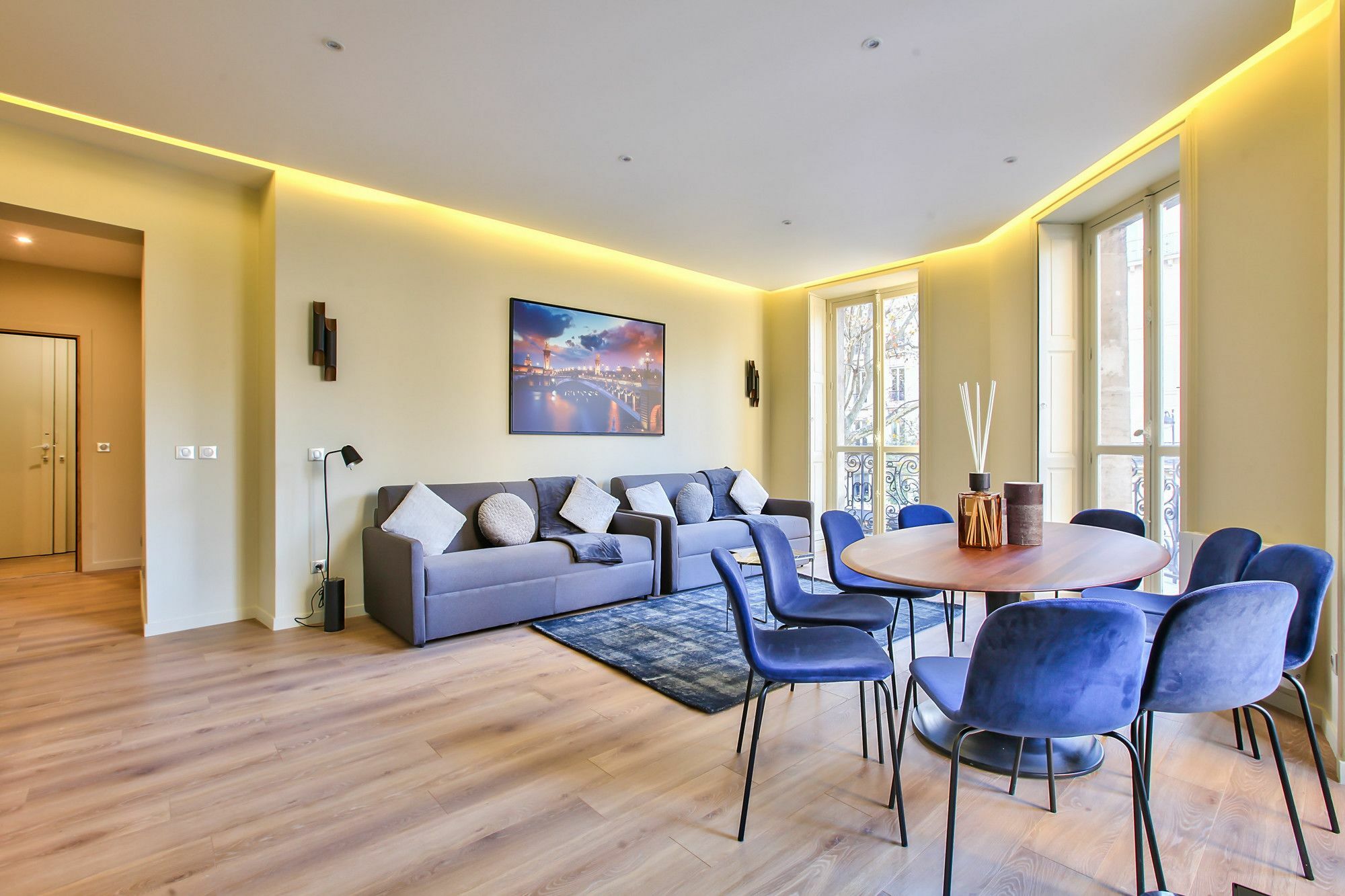 60 - Luxury Parisian Sebastopol 2dg