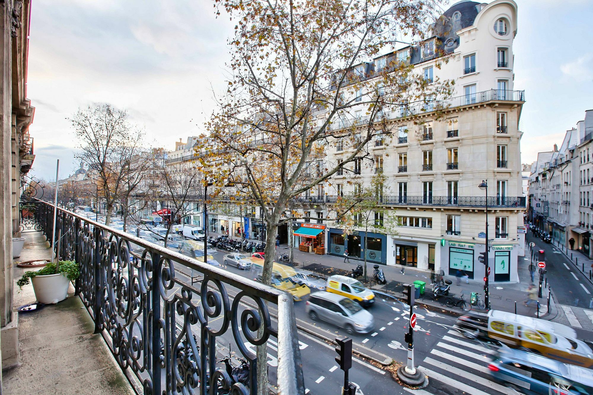 60 - Luxury Parisian Sebastopol 2dg *